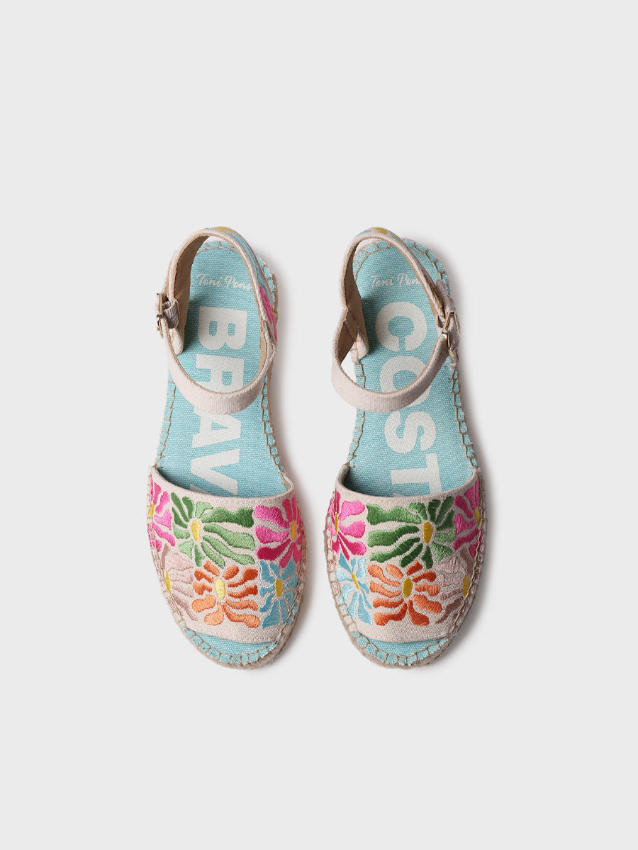 WOMENS FLAT SANDAL WITH EMBROIDERY -GARBET