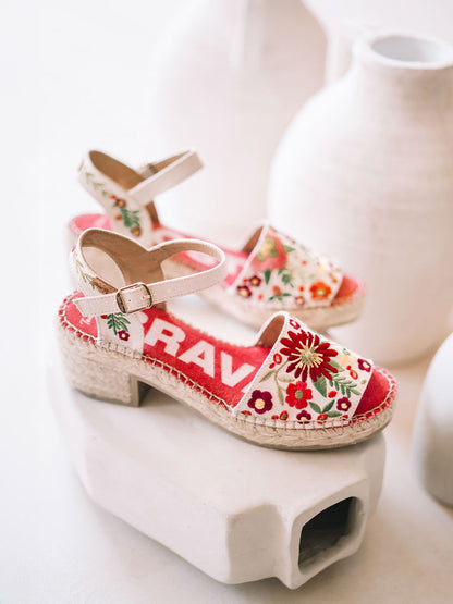 WOMEN'S LOW-HEEL ESPADRILLE WITH FLORAL EMROIDERY | TAMARIU